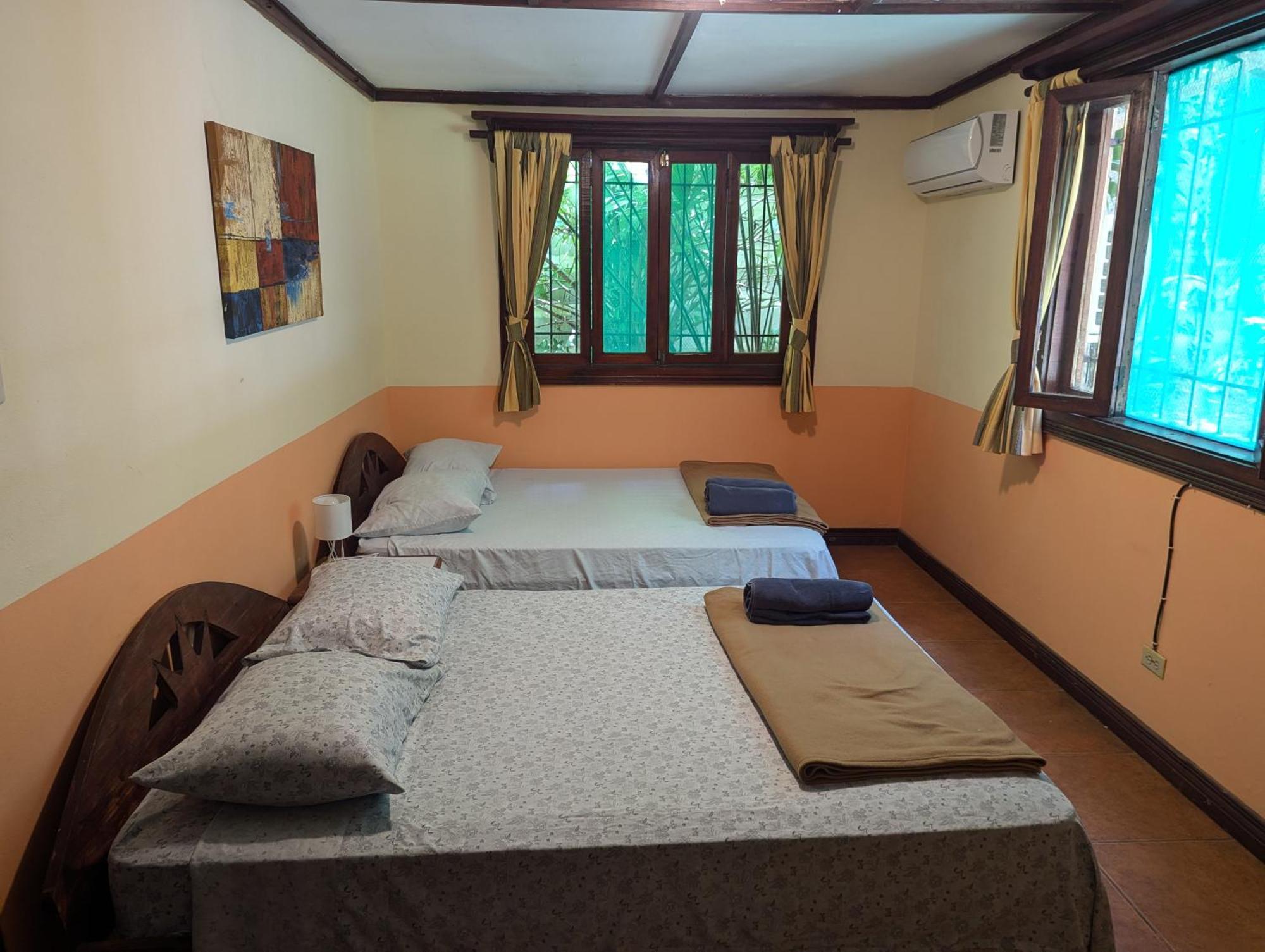 Tasty Dayz Hostel Puerto Viejo de Talamanca Екстер'єр фото
