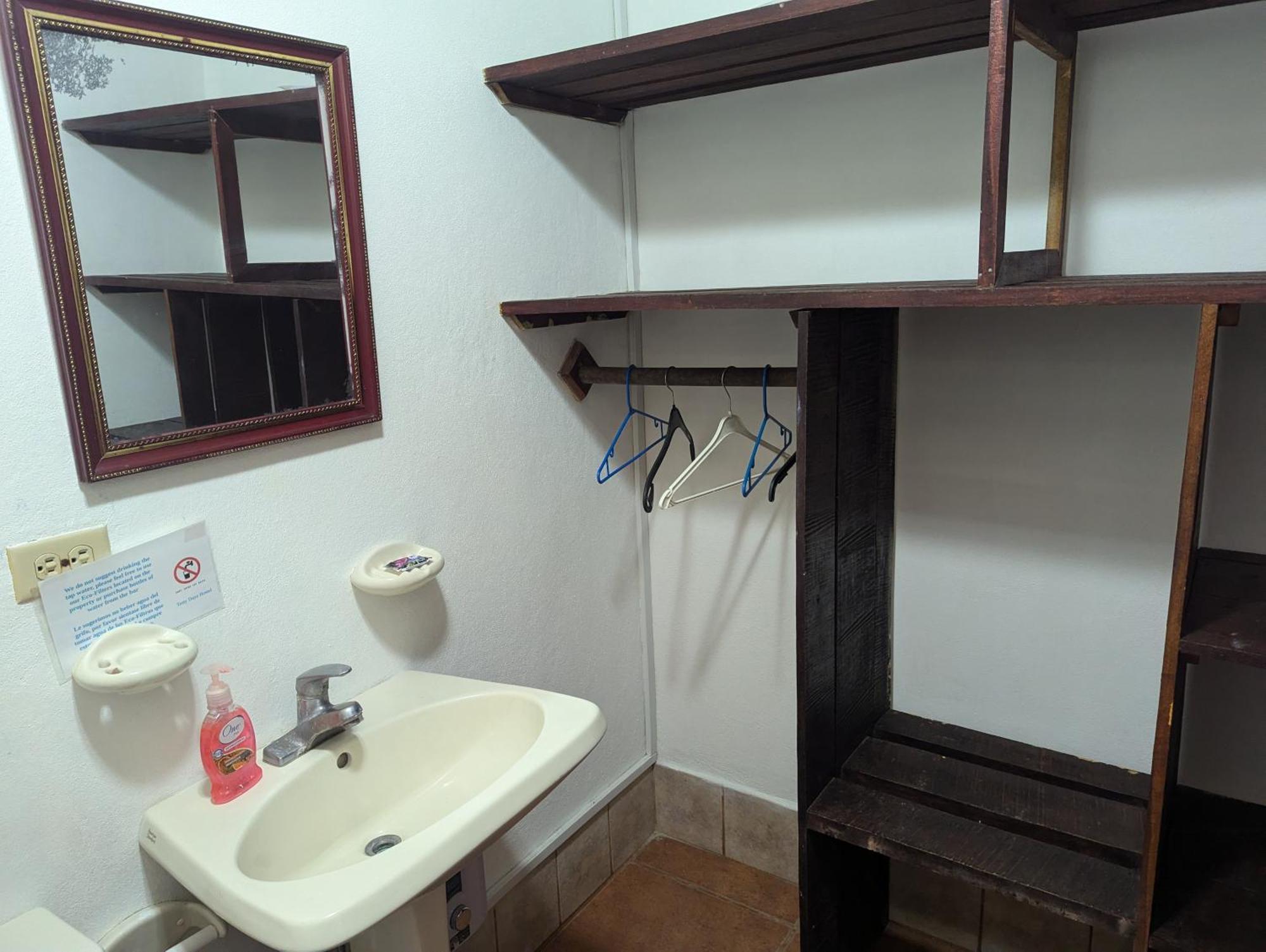 Tasty Dayz Hostel Puerto Viejo de Talamanca Екстер'єр фото