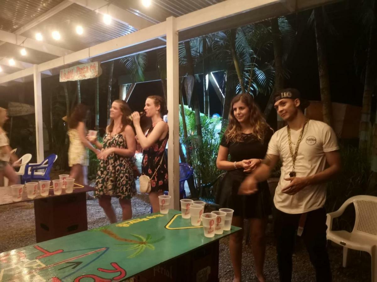Tasty Dayz Hostel Puerto Viejo de Talamanca Екстер'єр фото
