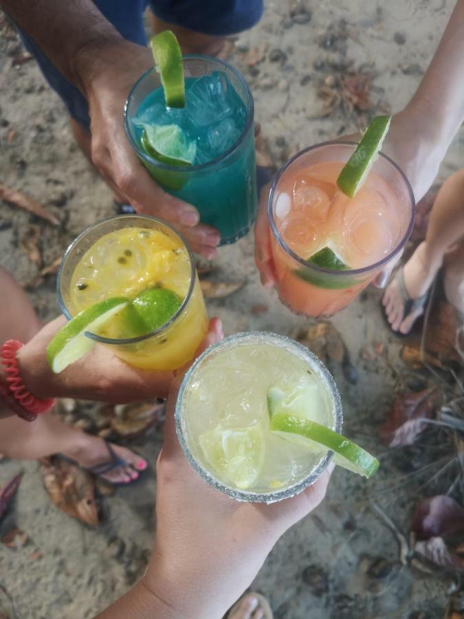 Tasty Dayz Hostel Puerto Viejo de Talamanca Екстер'єр фото